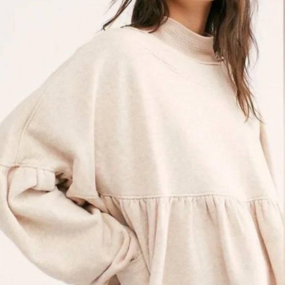 Lucy Pullover Top - Picture 11 of 12